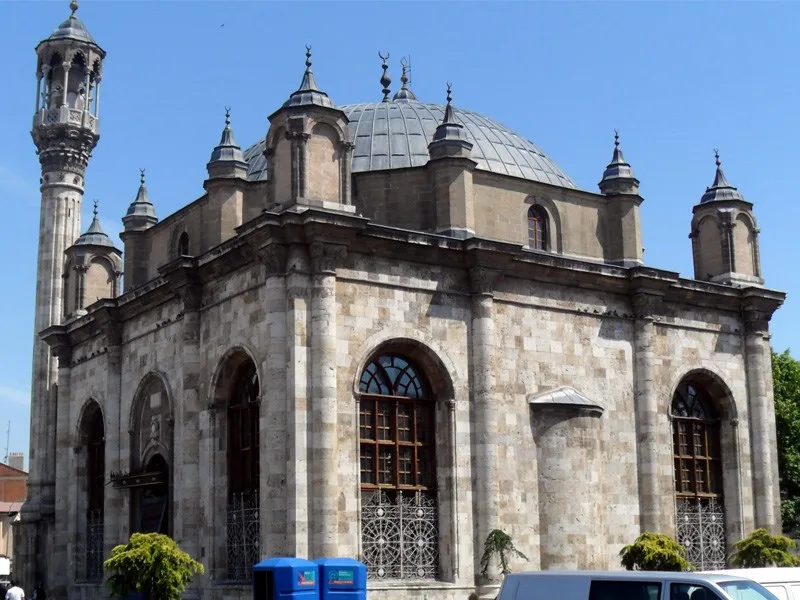 AZİZİYE CAMİİ