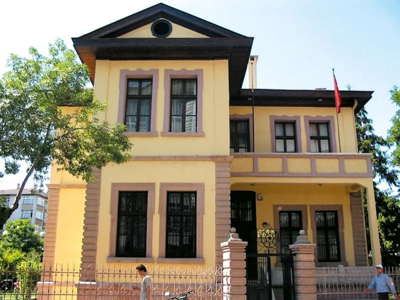 ATATÜRK MÜZESİ
