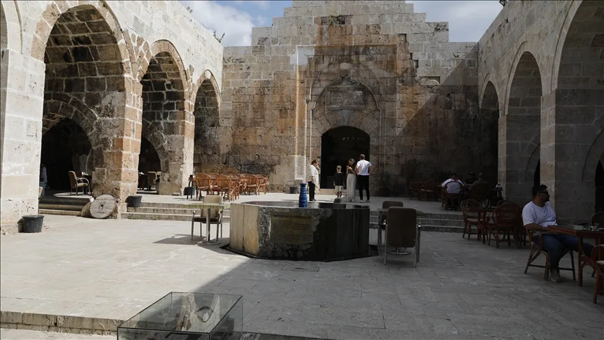 MAHPERİ HATUN KERVANSARAYI