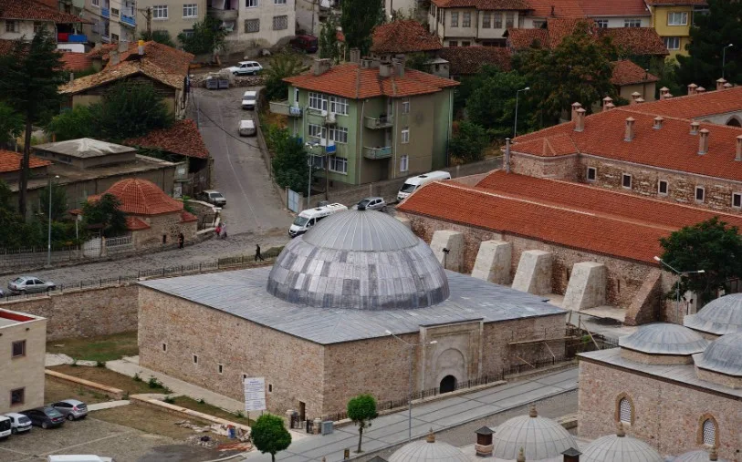 YAĞIBASAN MEDRESESİ