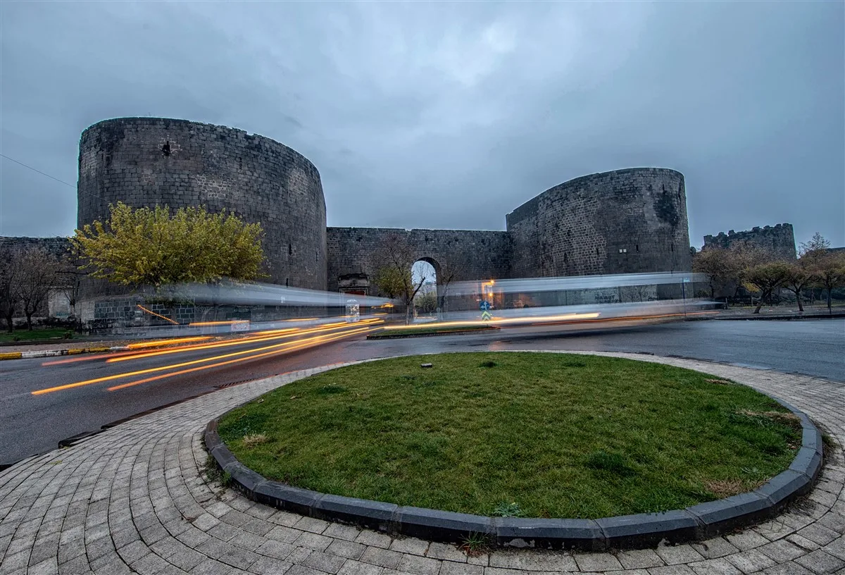 DİYARBAKIR SURLARI
