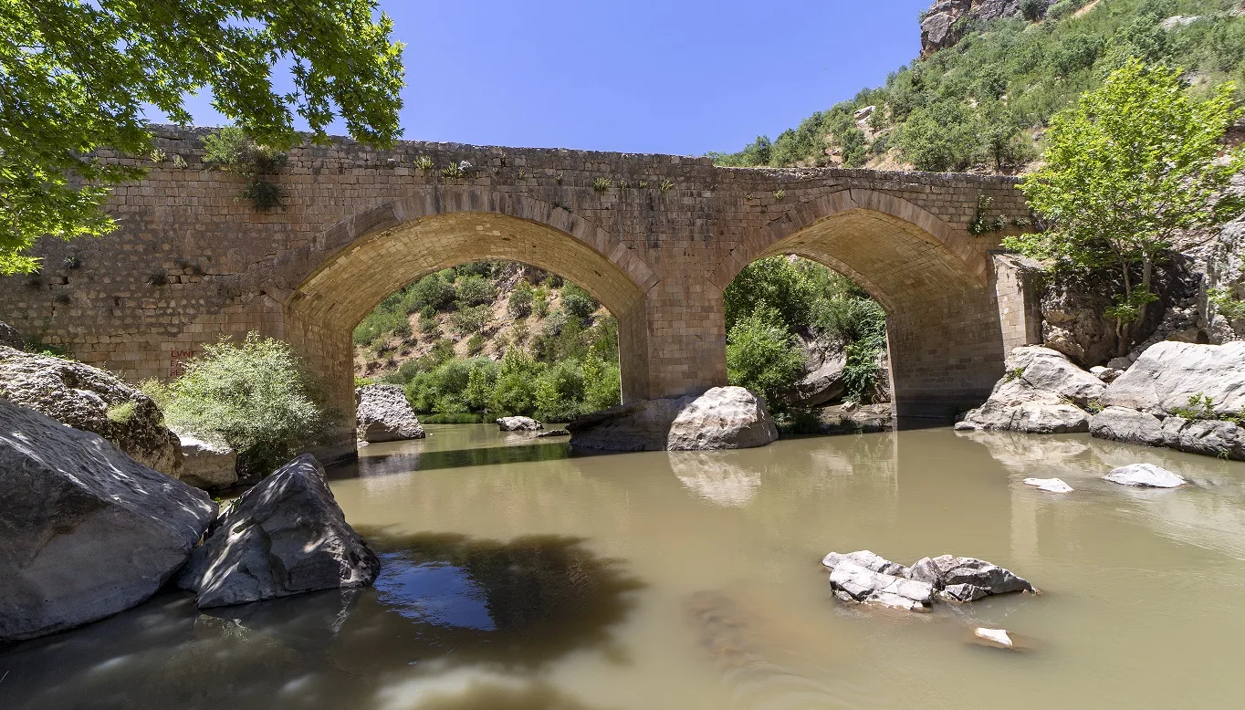 Taşköprü (Goderne) Kanyonu ve Şelalesi