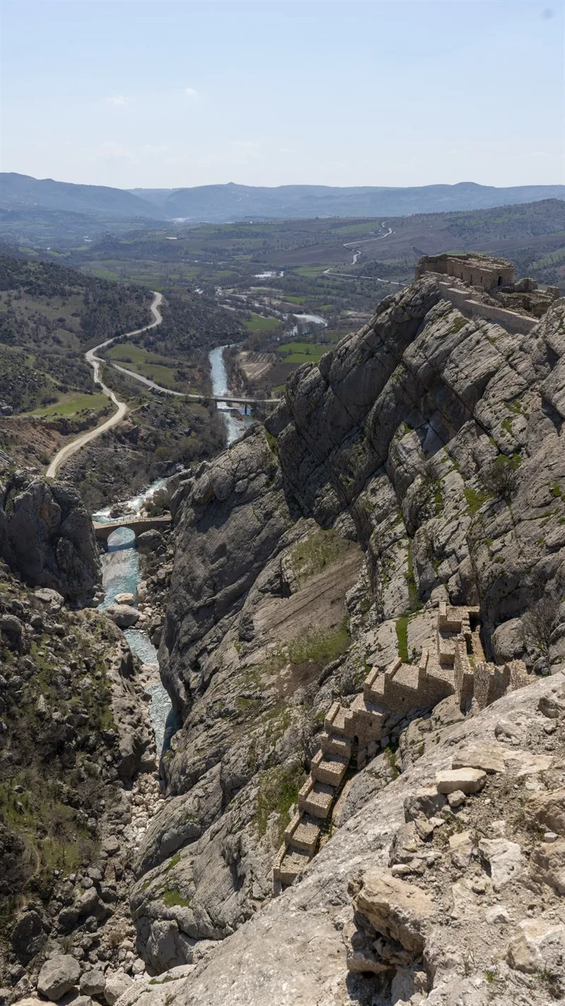 Yeni Kale (Kahta Kalesi)