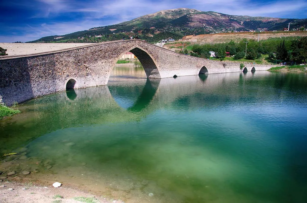 Taş Köprü (Ceyhan Köprüsü)