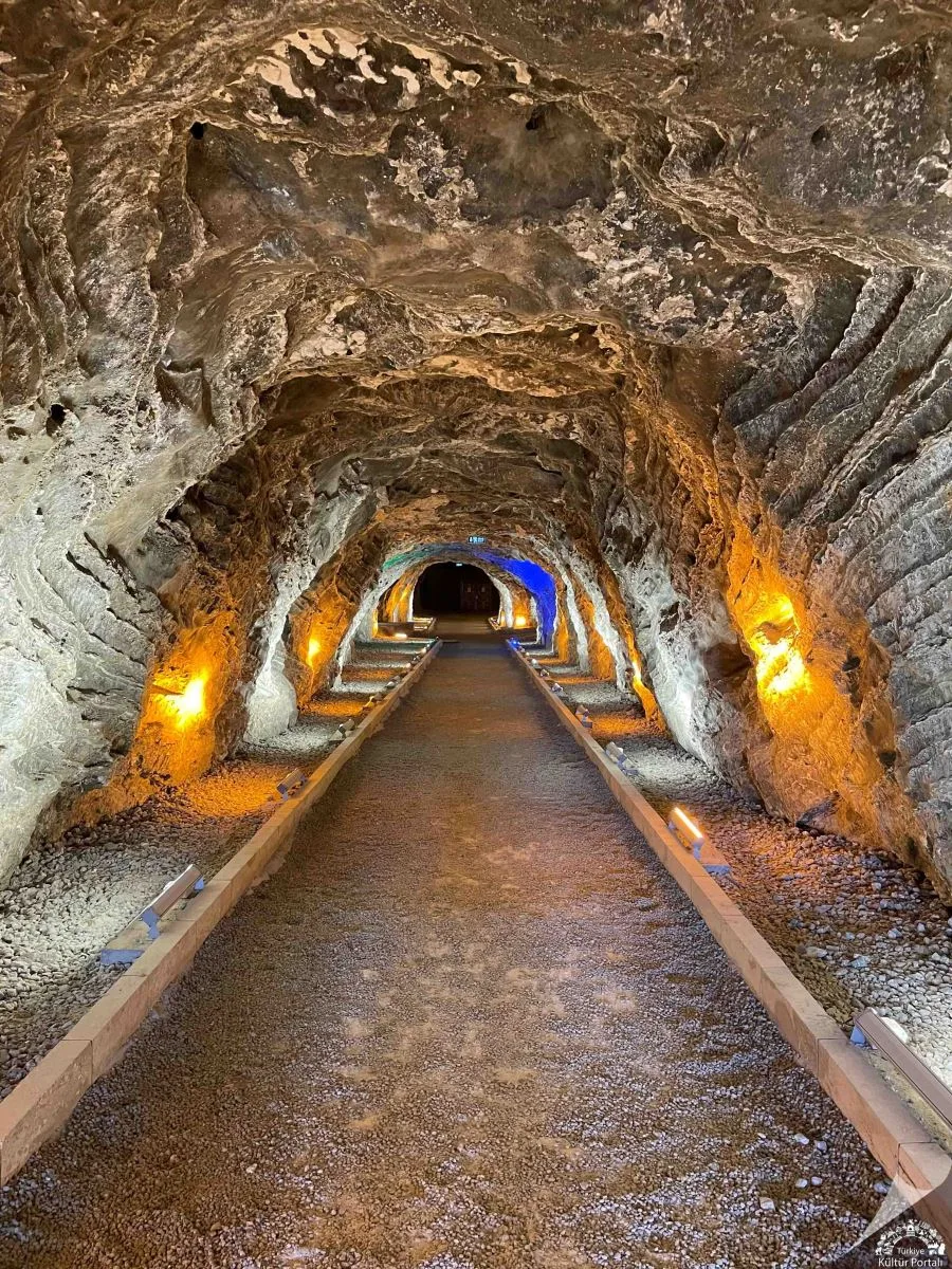 Tuzluca Tuz Mağaraları