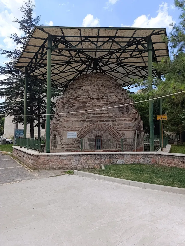 ALİ PAŞA CAMİİ VE TÜRBESİ