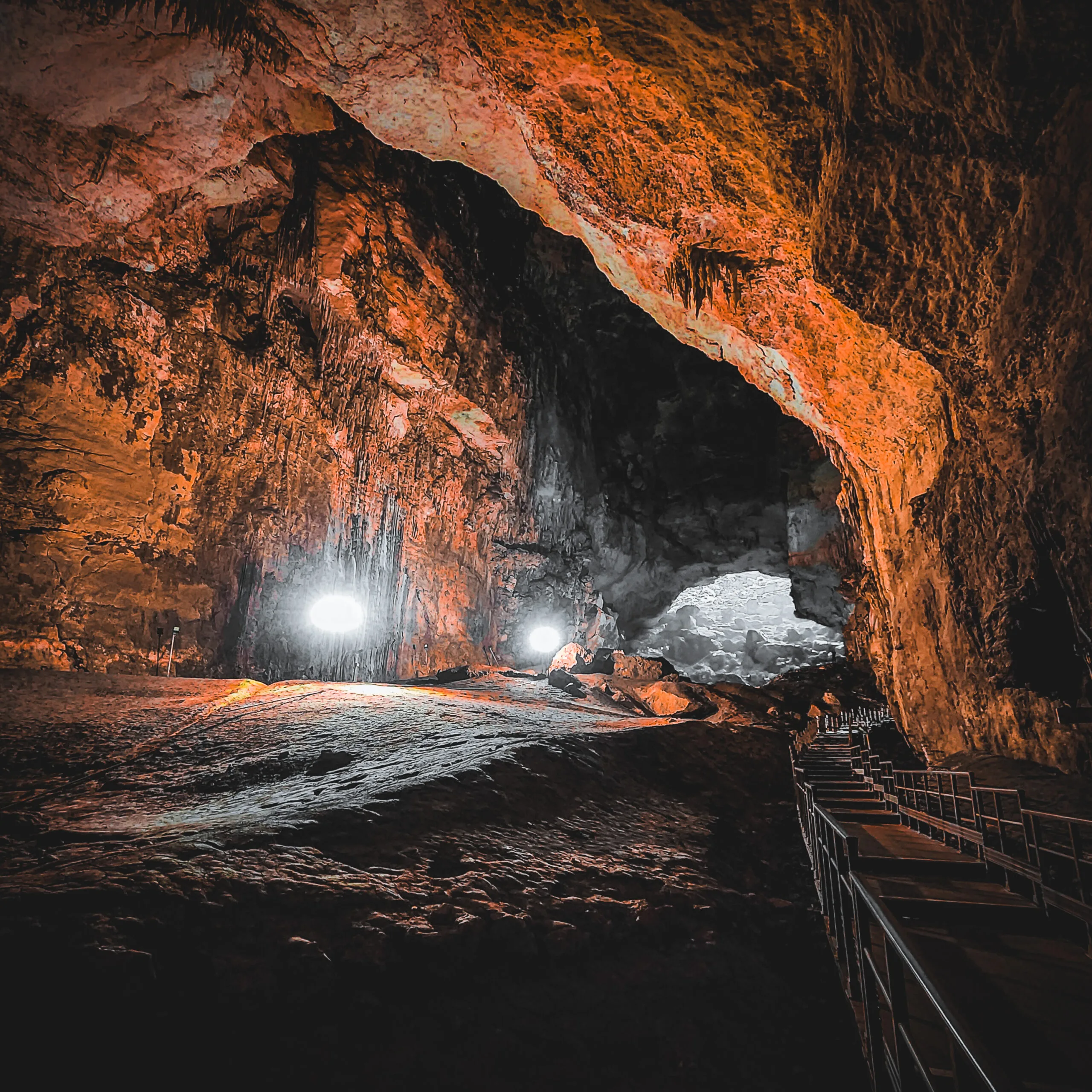 CENNET CEHENNEM MAĞRALARI